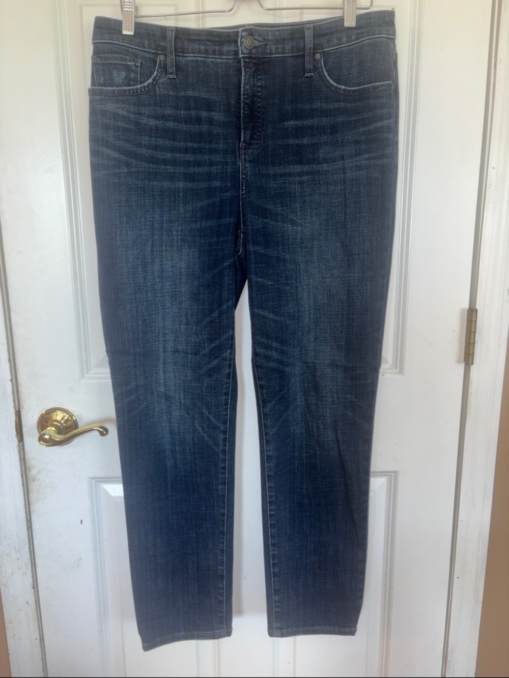 Chico's Women's Straight Leg Jeans in Dark Indigo Wash